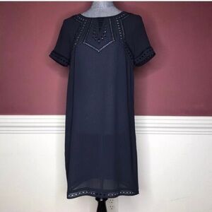 H&M navy blue embroidered eyelet coverup
Size 8 great condition